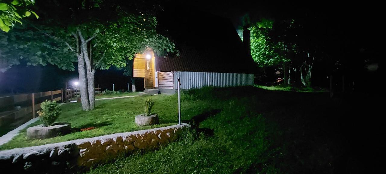 Vila Sarigora Žabljak Esterno foto